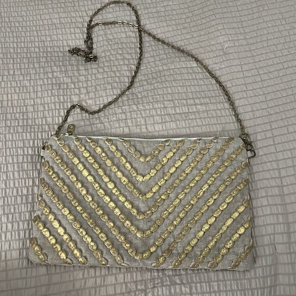 Paper Source Exclusive Gold Embellished Purse with Chain - Picture 1 of 7